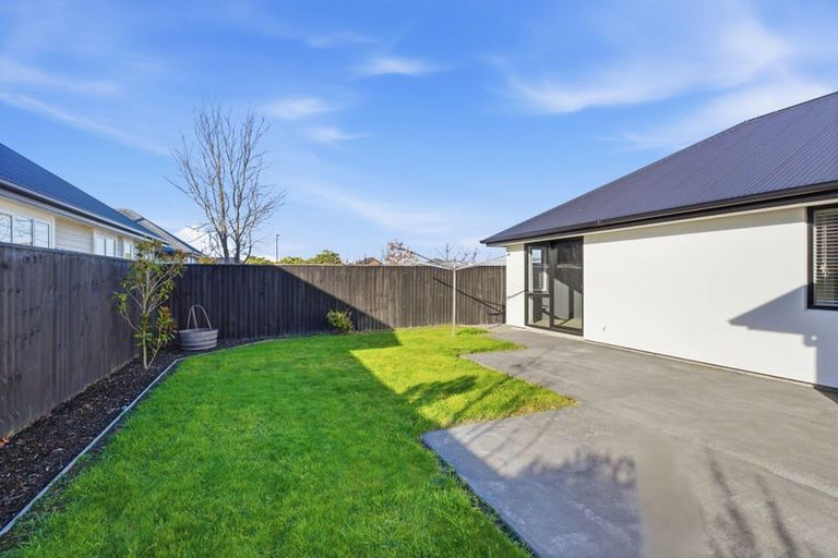 Photo of property in 1 Winterslow Lane, Rangiora, 7400