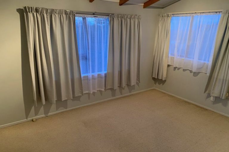 Photo of property in 1/165 Oaktree Avenue, Browns Bay, Auckland, 0630