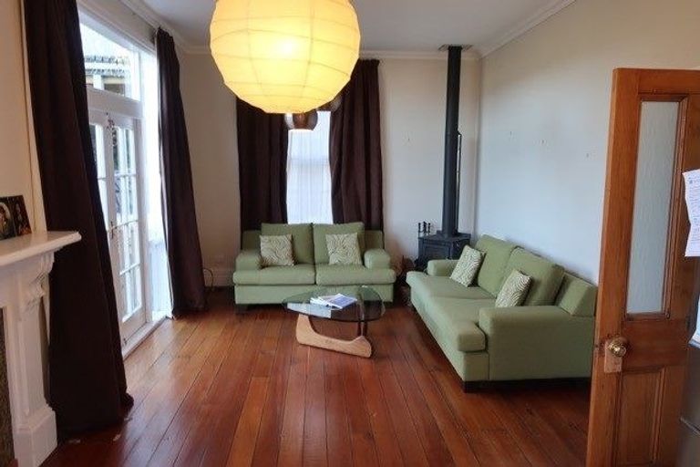 Photo of property in 29 Mortimer Terrace, Aro Valley, Wellington, 6021