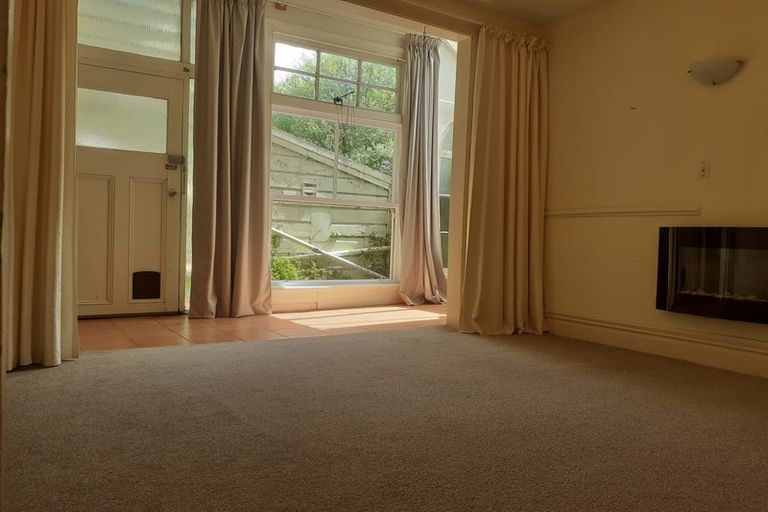 Photo of property in 36 Macdonald Crescent, Te Aro, Wellington, 6011