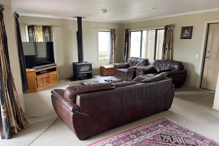 Photo of property in 2/127 Elizabeth Street, Tauhara, Taupo, 3330