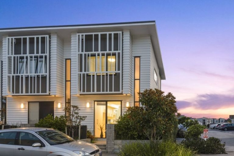 Photo of property in 3 Harakeke Road, Hobsonville, Auckland, 0616