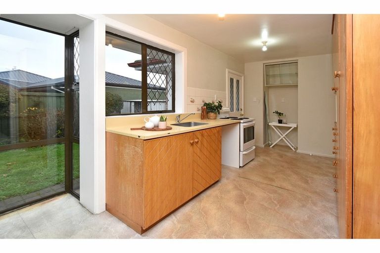 Photo of property in 1/224 Harewood Road, Bishopdale, Christchurch, 8053