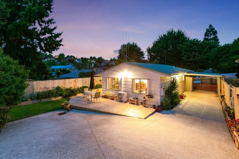 Photo of property in 10b Resolution Road, Welcome Bay, Tauranga, 3112
