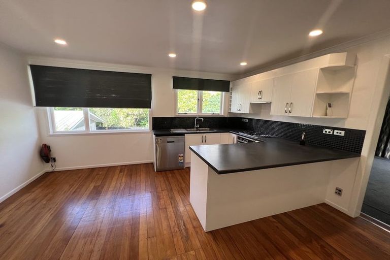 Photo of property in 8 Widmore Drive, Massey, Auckland, 0614