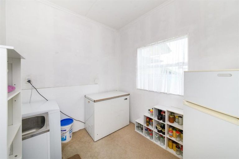 Photo of property in 201 Bridge Street, Bulls, 4818