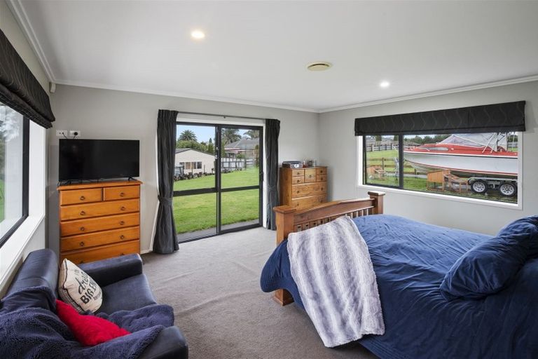 Photo of property in 7 Armstrong Way, Waiuku, 2123