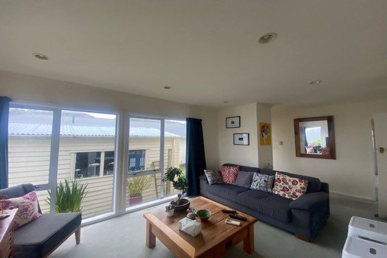 Photo of property in 18 Buckley Road, Southgate, Wellington, 6023