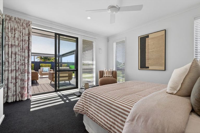 Photo of property in 52 Carrington Drive, Papamoa Beach, Papamoa, 3118