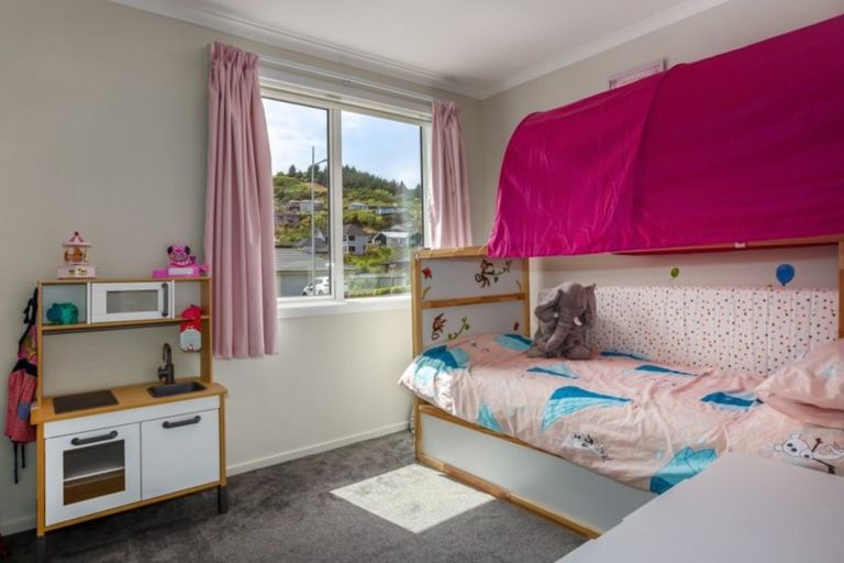 Photo of property in 11 Banks Boulevard, Whitby, Porirua, 5024