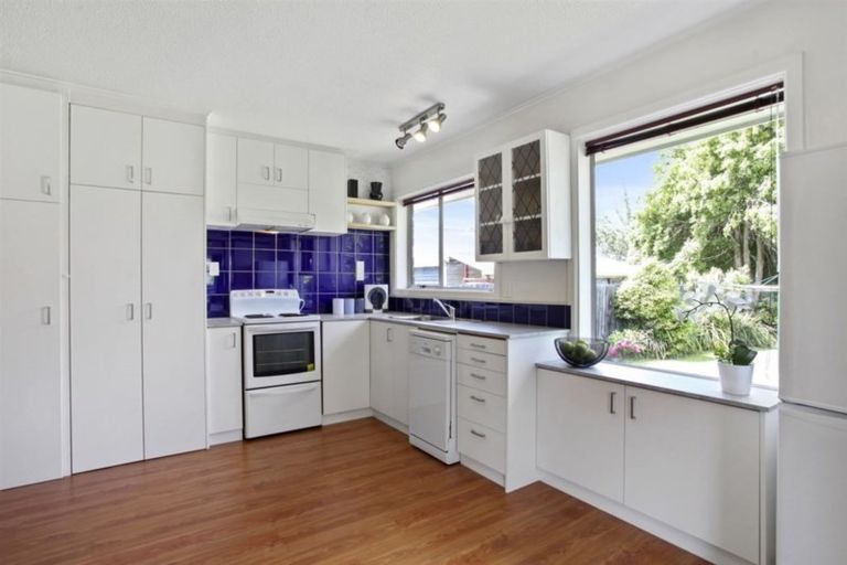 Photo of property in 40 Wingate Street, Redwood, Christchurch, 8051