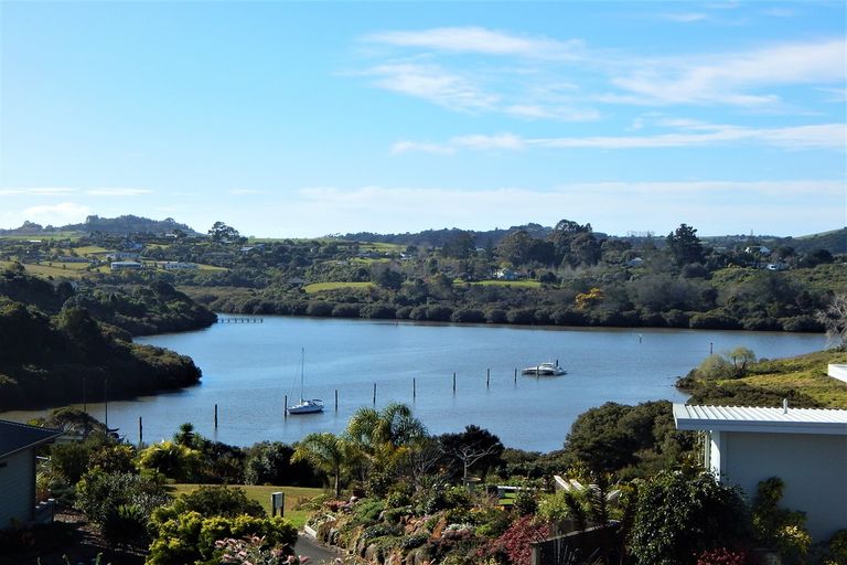 Photo of property in 36 Rarere Terrace, Kerikeri, 0230