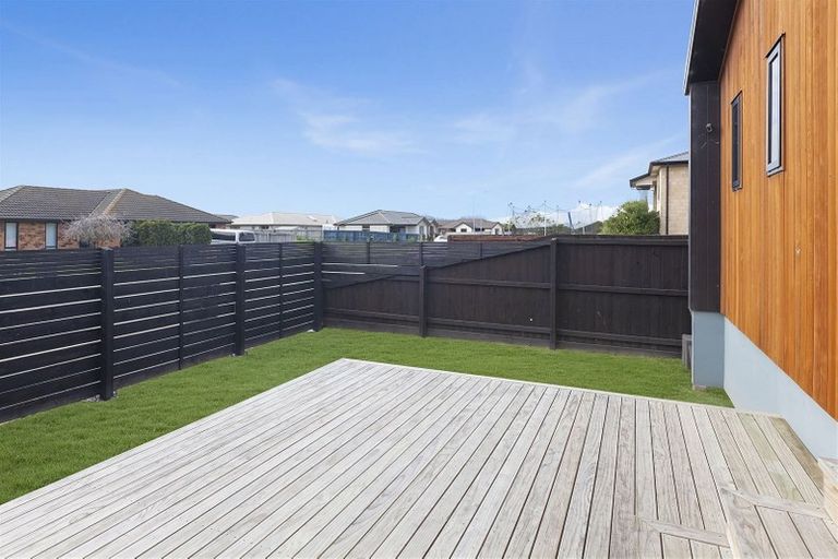 Photo of property in 6a Kingsbridge Drive, Burwood, Christchurch, 8083