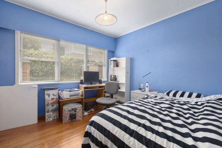 Photo of property in 5 Tiber Road, Forrest Hill, Auckland, 0620