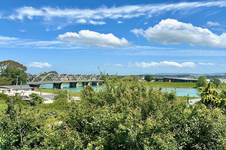 Photo of property in 30 Stamford Street, Balclutha, 9230