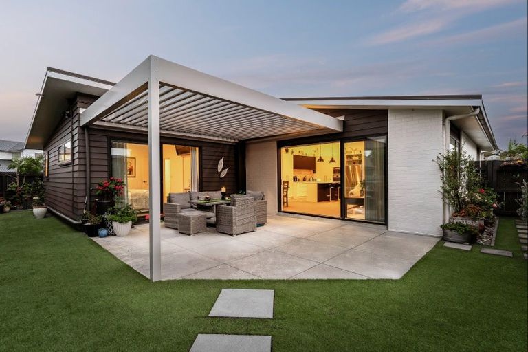 Photo of property in 6 Trevally Place, Snells Beach, 0920