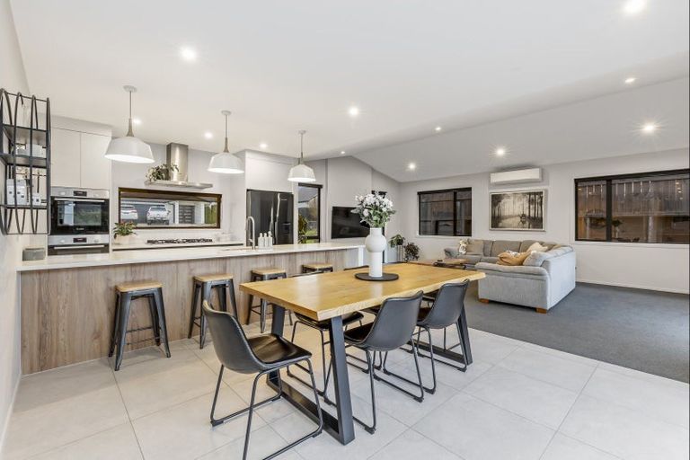 Photo of property in 17 Riverpoint Glade, Flagstaff, Hamilton, 3210