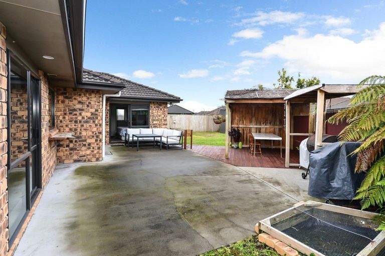 Photo of property in 56 Farringdon Avenue, Rototuna North, Hamilton, 3210