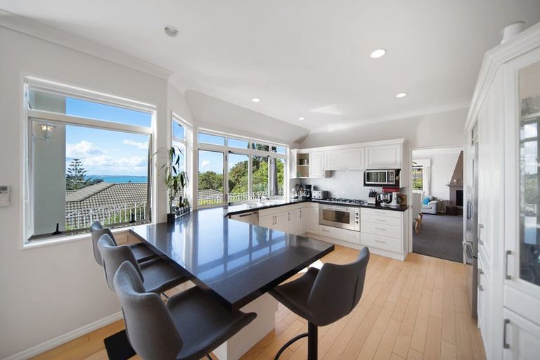 Photo of property in 19 Evelyn Road, Cockle Bay, Auckland, 2014