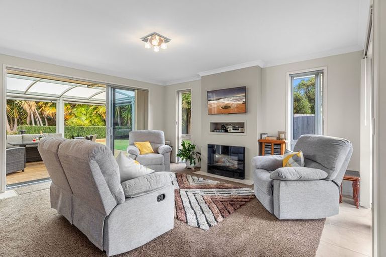 Photo of property in 38 Roxbury Place, Papamoa Beach, Papamoa, 3118