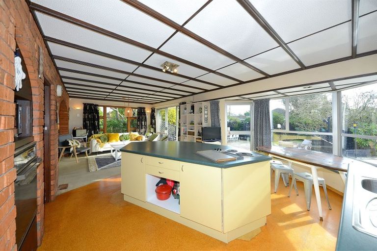 Photo of property in 20 Sandringham Place, Bryndwr, Christchurch, 8053