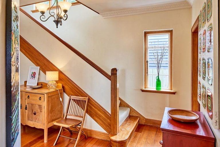 Photo of property in 267 Muritai Road, Eastbourne, Lower Hutt, 5013