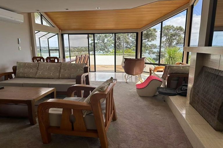 Photo of property in 74 Ardern Avenue, Stanmore Bay, Whangaparaoa, 0932
