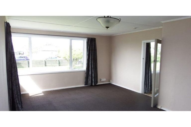 Photo of property in 14 Ward Street, Waverley, Invercargill, 9810