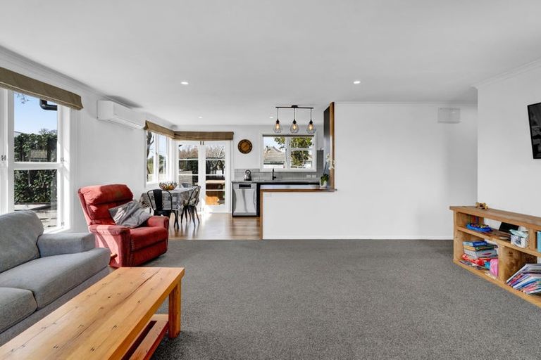 Photo of property in 11 Konini Street, Inglewood, 4330