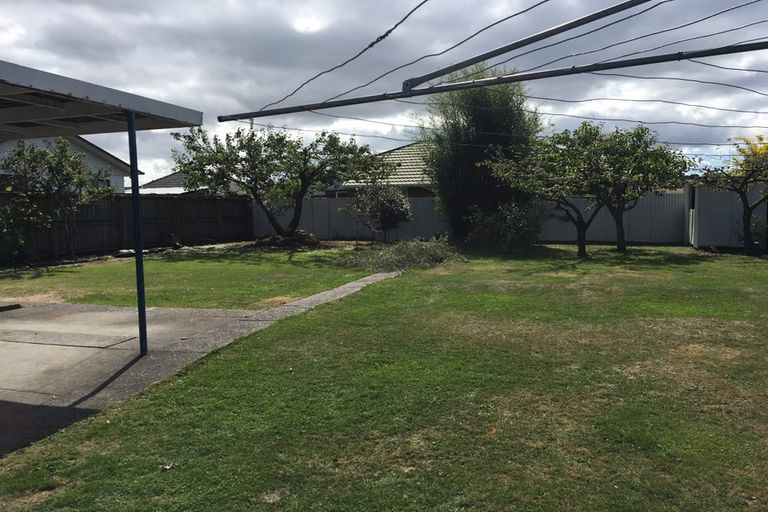 Photo of property in 130 Yaldhurst Road, Sockburn, Christchurch, 8042