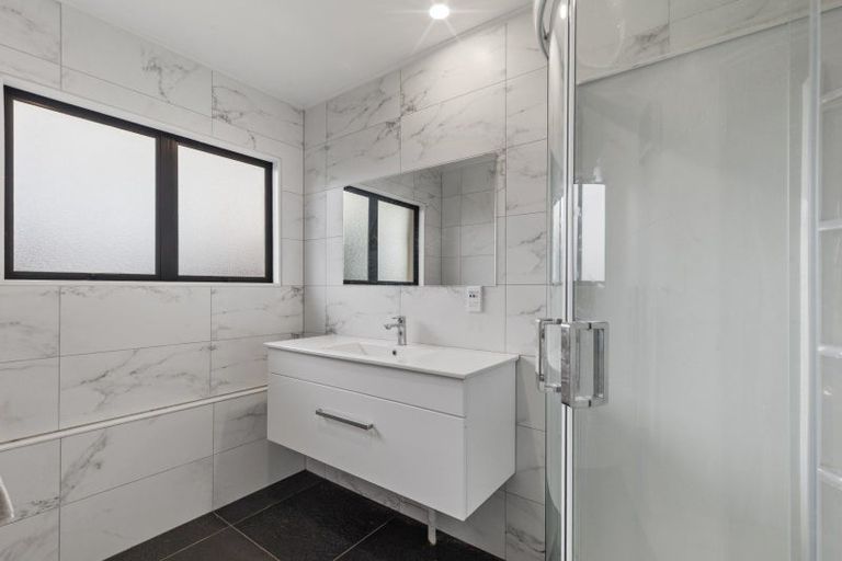 Photo of property in 174b Bartholomew Road, Levin, 5510