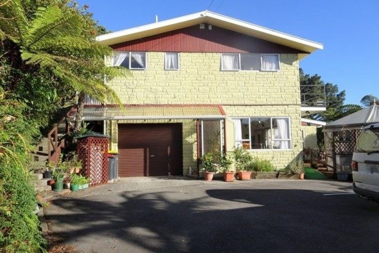 Photo of property in 20 Weenink Road, Karoro, Greymouth, 7805