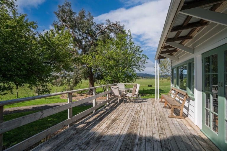 Photo of property in 369 Maungatua Road, Woodside, Outram, 9073