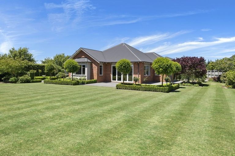 Photo of property in 9 Rossington Drive, West Melton, 7618