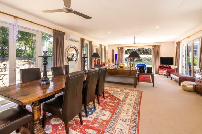 Photo of property in 58 Gillespie Place, Acacia Bay, Taupo, 3385