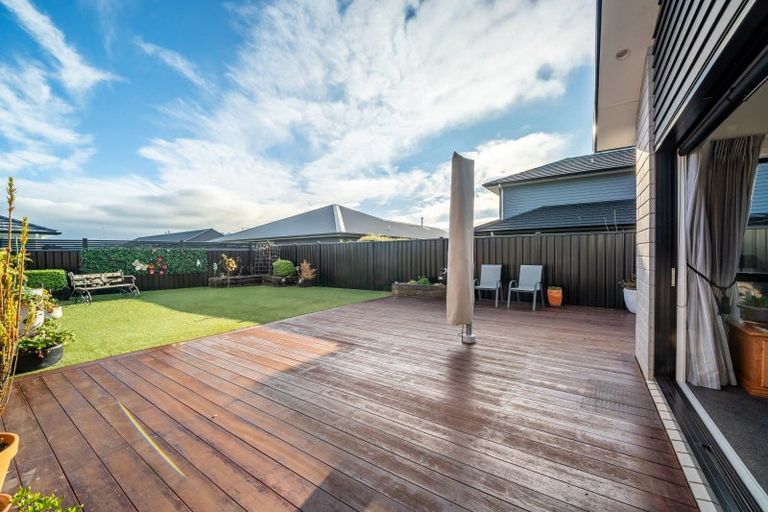 Photo of property in 20 Kerrigan Crescent, Wallaceville, Upper Hutt, 5018