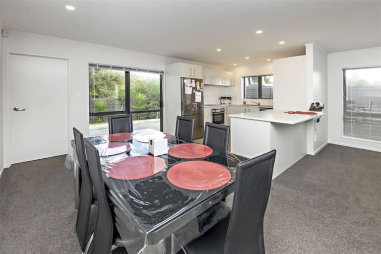 Photo of property in 10a Kendall Court, Wattle Downs, Auckland, 2103