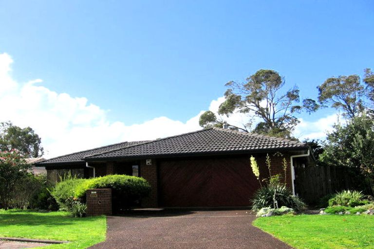 Photo of property in 18 Amherst Place, Albany, Auckland, 0632