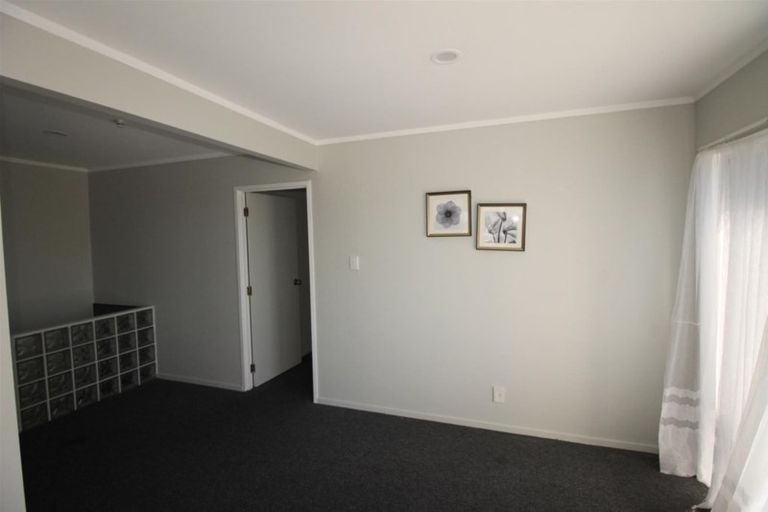 Photo of property in 127 Clovelly Road, Bucklands Beach, Auckland, 2012
