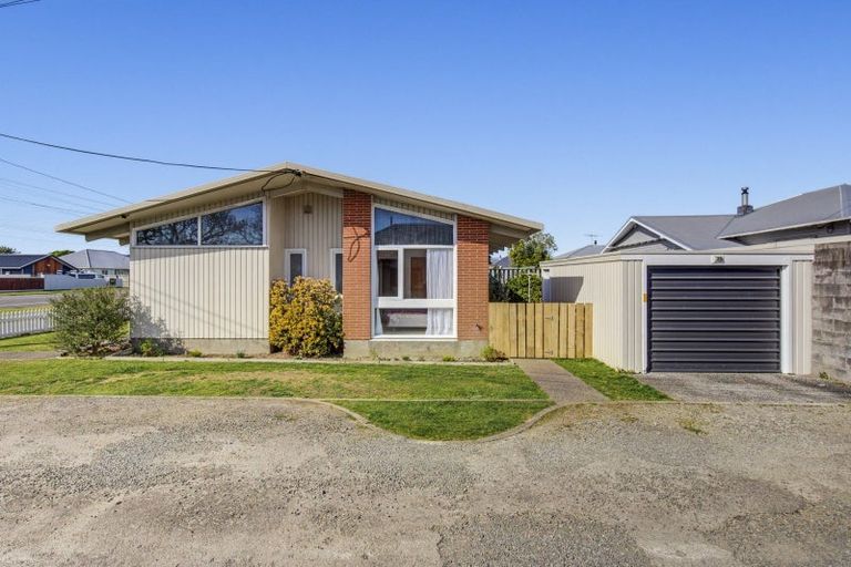 Photo of property in 556 Queen Street East, Levin, 5510