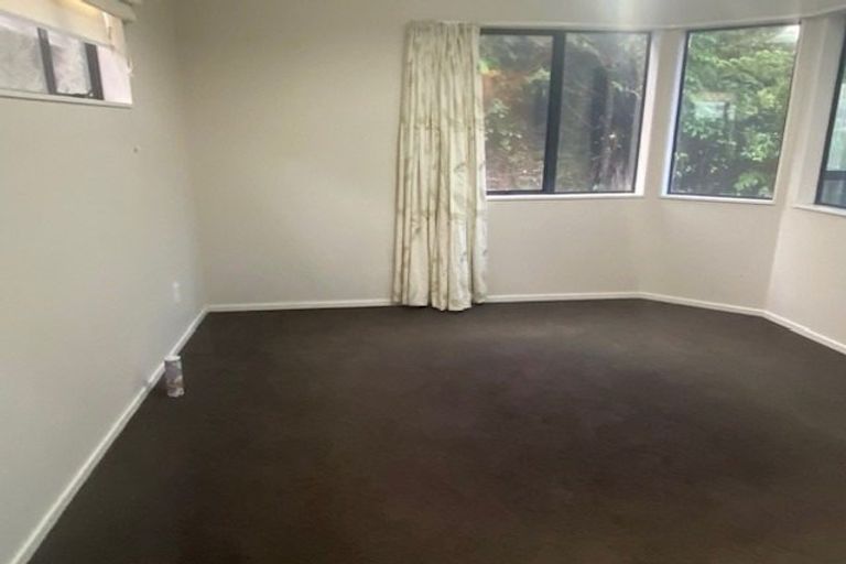 Photo of property in 68a Peterhouse Street, Tawa, Wellington, 5028