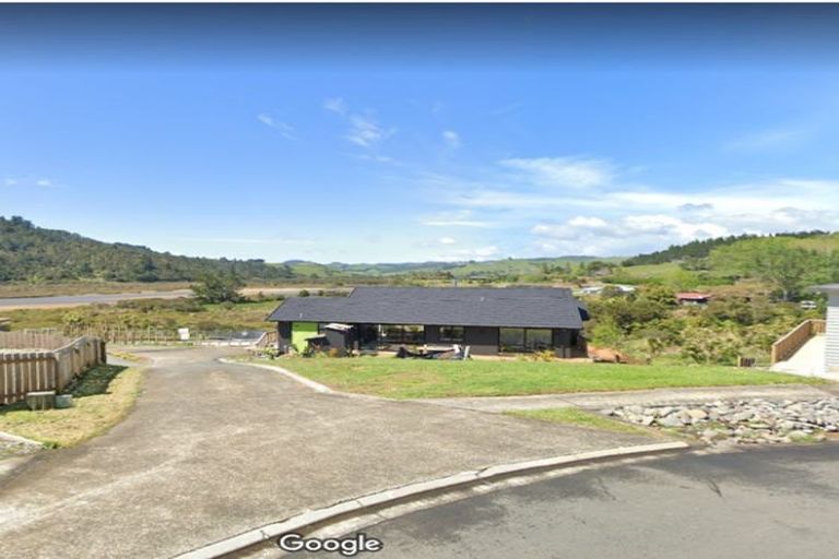 Photo of property in 139 Rangituia Street, Whangamata, 3691