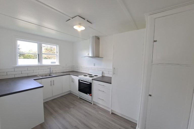 Photo of property in 12-14 Dixon Avenue, Hawera, 4610