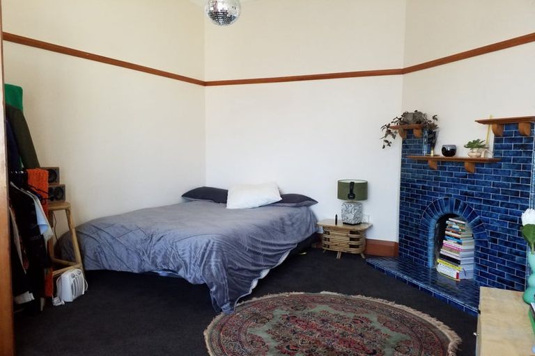 Photo of property in 64 Hawker Street, Mount Victoria, Wellington, 6011