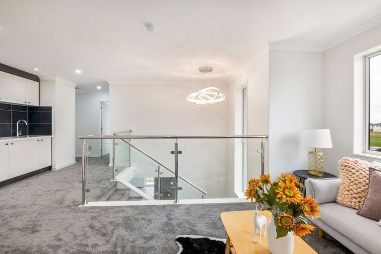 Photo of property in 50 Tir Conaill Avenue, Flat Bush, Auckland, 2019