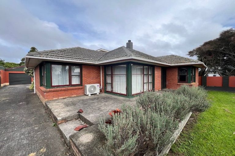 Photo of property in 117 Wharf Road, Te Atatu Peninsula, Auckland, 0610