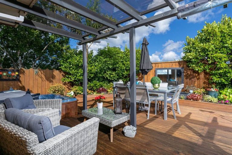 Photo of property in 59 Spence Road, Henderson, Auckland, 0612