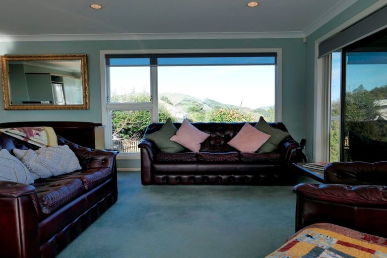 Photo of property in 8 Kotare Street, Waikanae, 5036