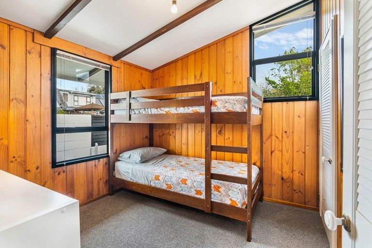 Photo of property in 74 Ladies Mile, Manly, Whangaparaoa, 0930