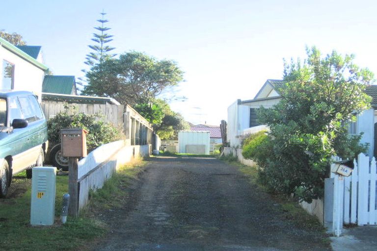 Photo of property in 35b Olive Terrace, Paraparaumu Beach, Paraparaumu, 5032